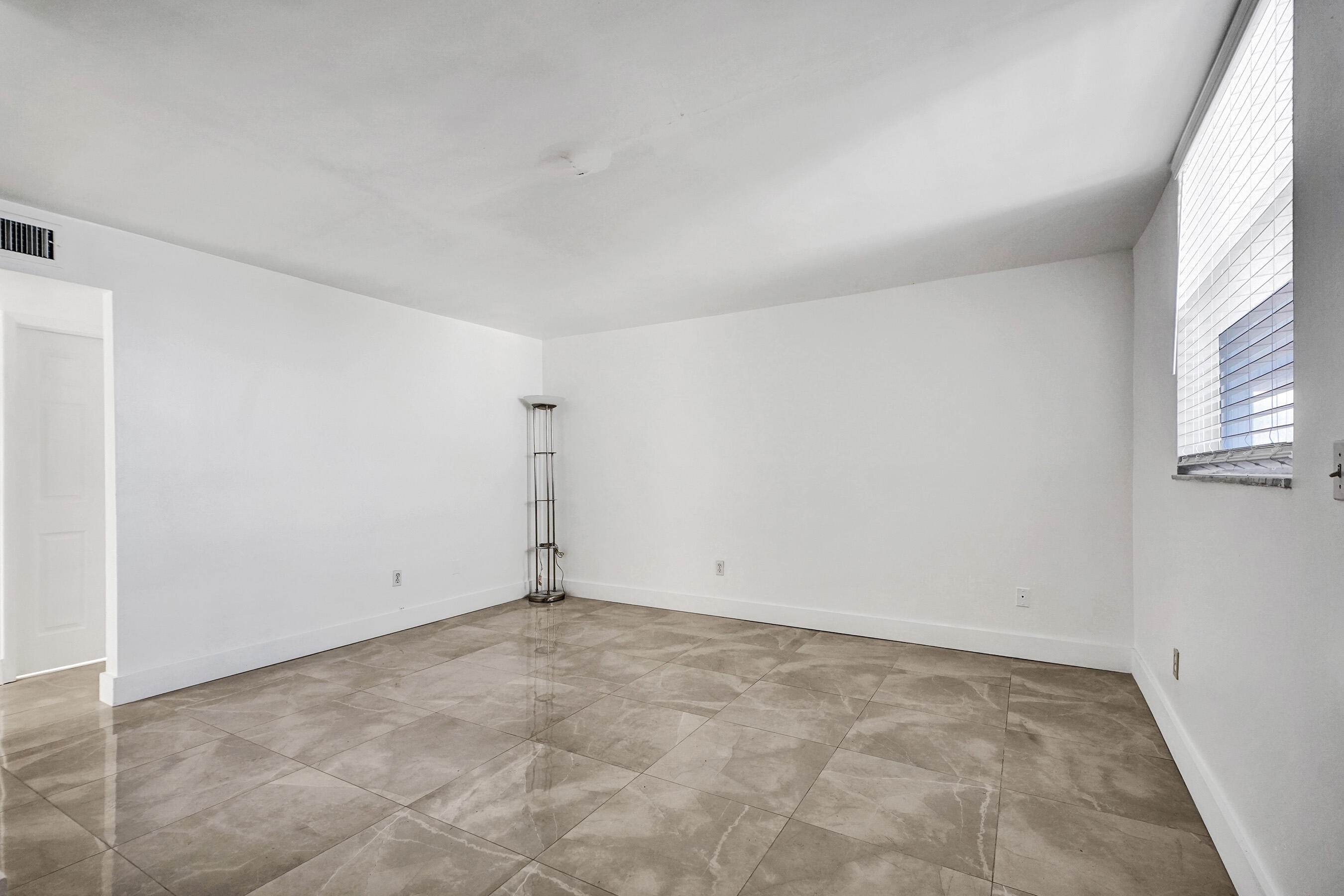 NORTH BAY VILLAS CONDO - Residential Lease