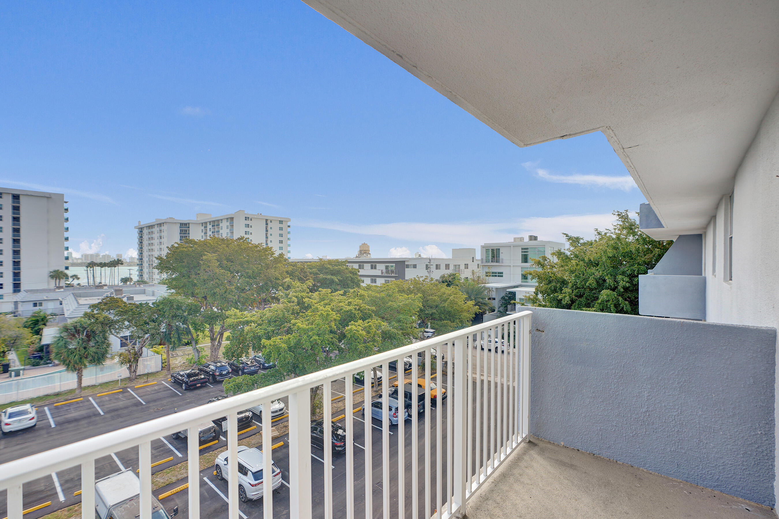 NORTH BAY VILLAS CONDO - Residential Lease