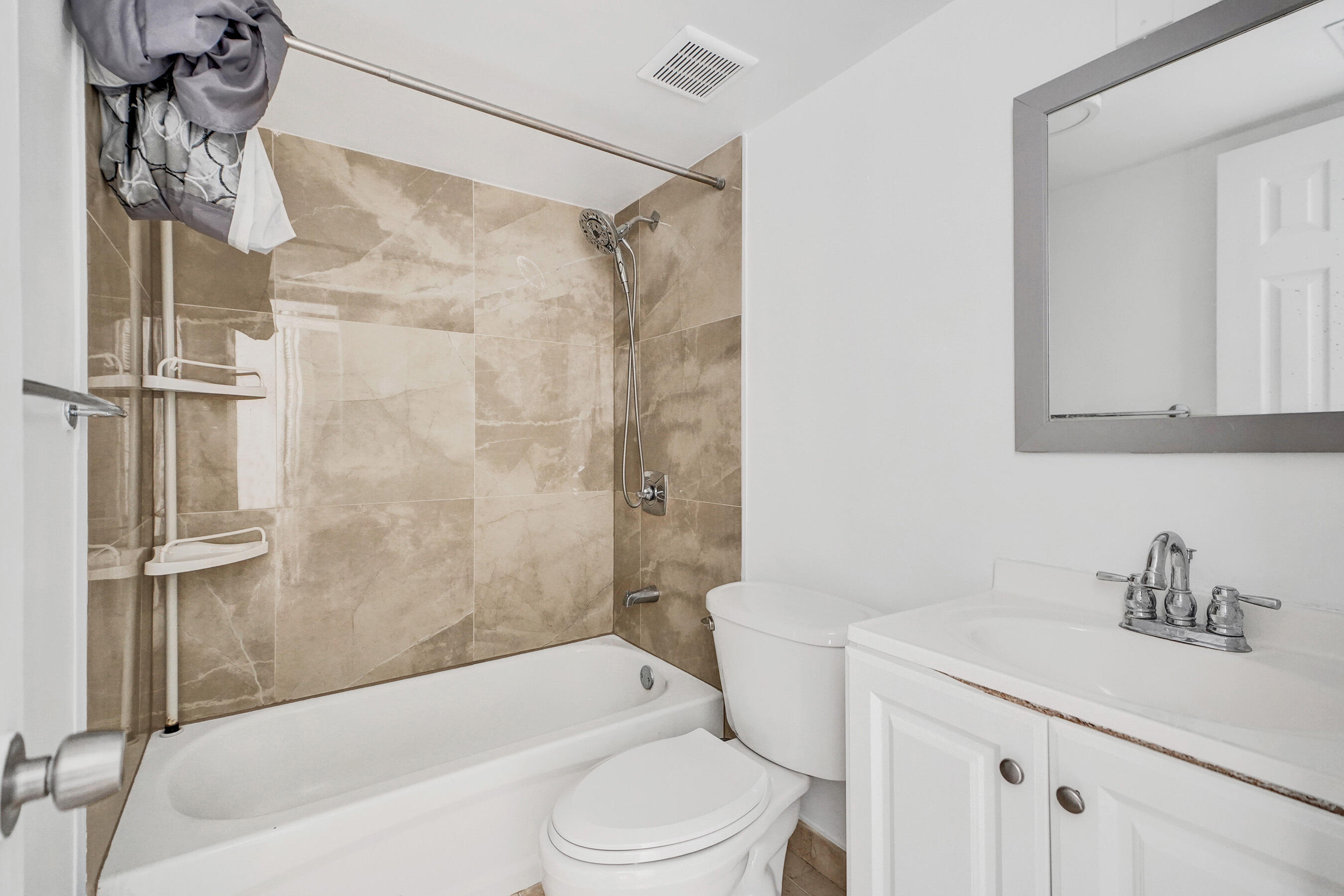 NORTH BAY VILLAS CONDO - Residential Lease