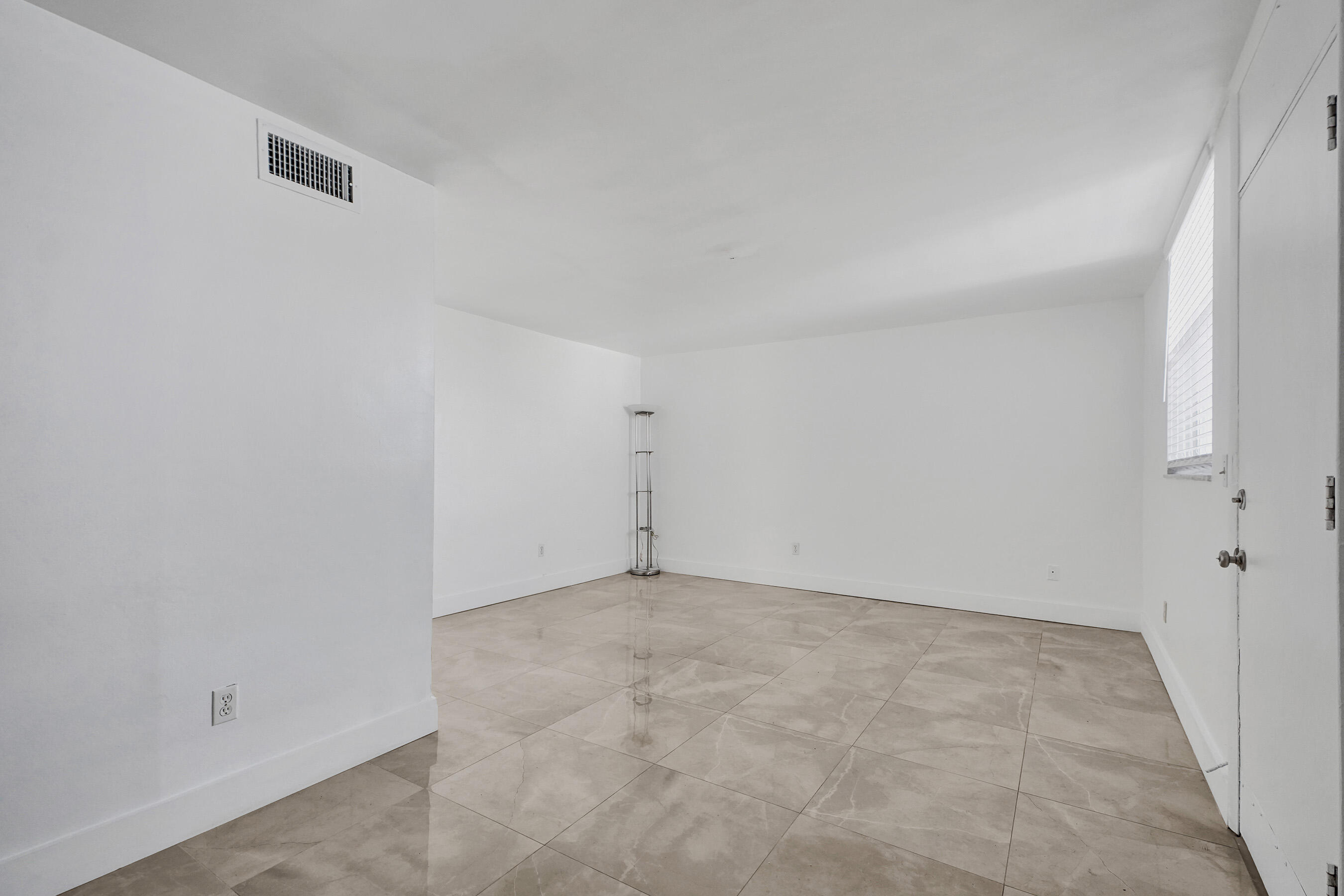 NORTH BAY VILLAS CONDO - Residential Lease