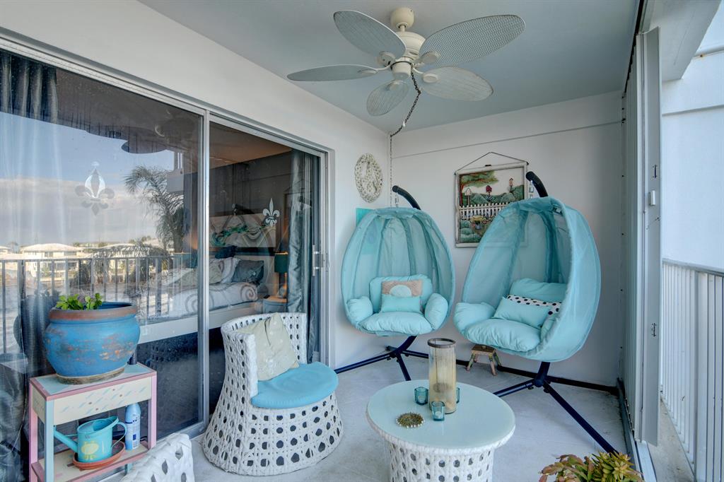 MASSACHUSETTS APTS CONDO - Residential