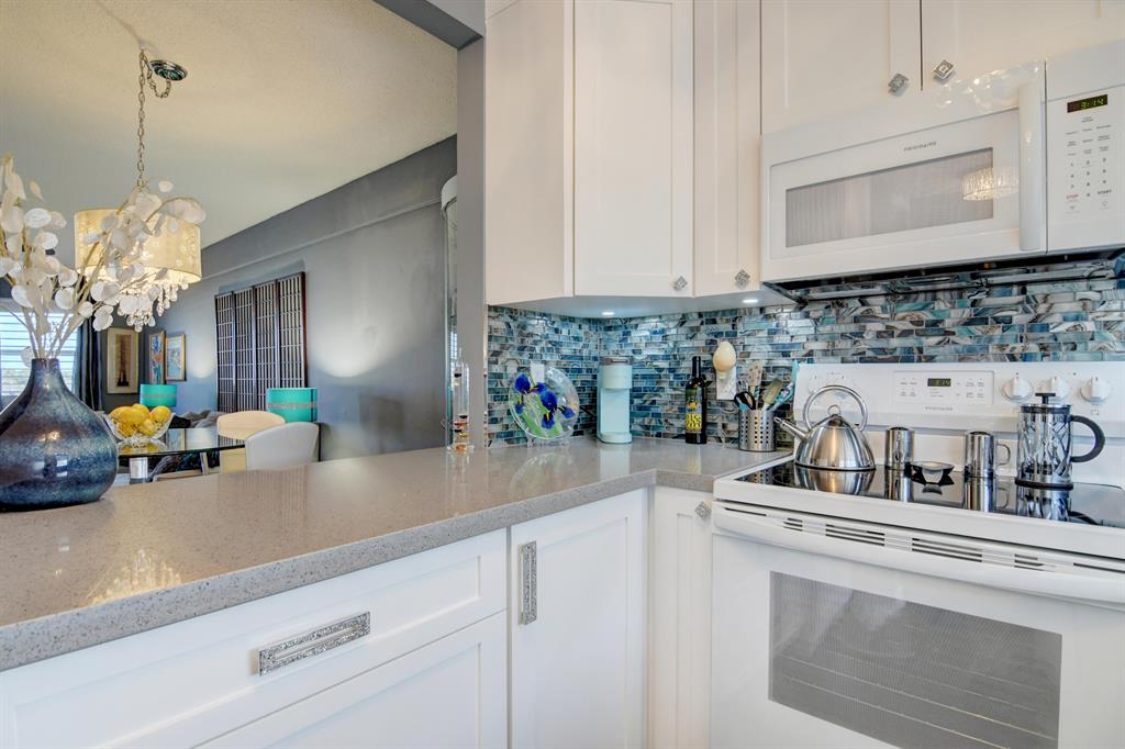 MASSACHUSETTS APTS CONDO - Residential