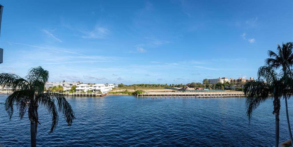 MASSACHUSETTS APTS CONDO - Residential