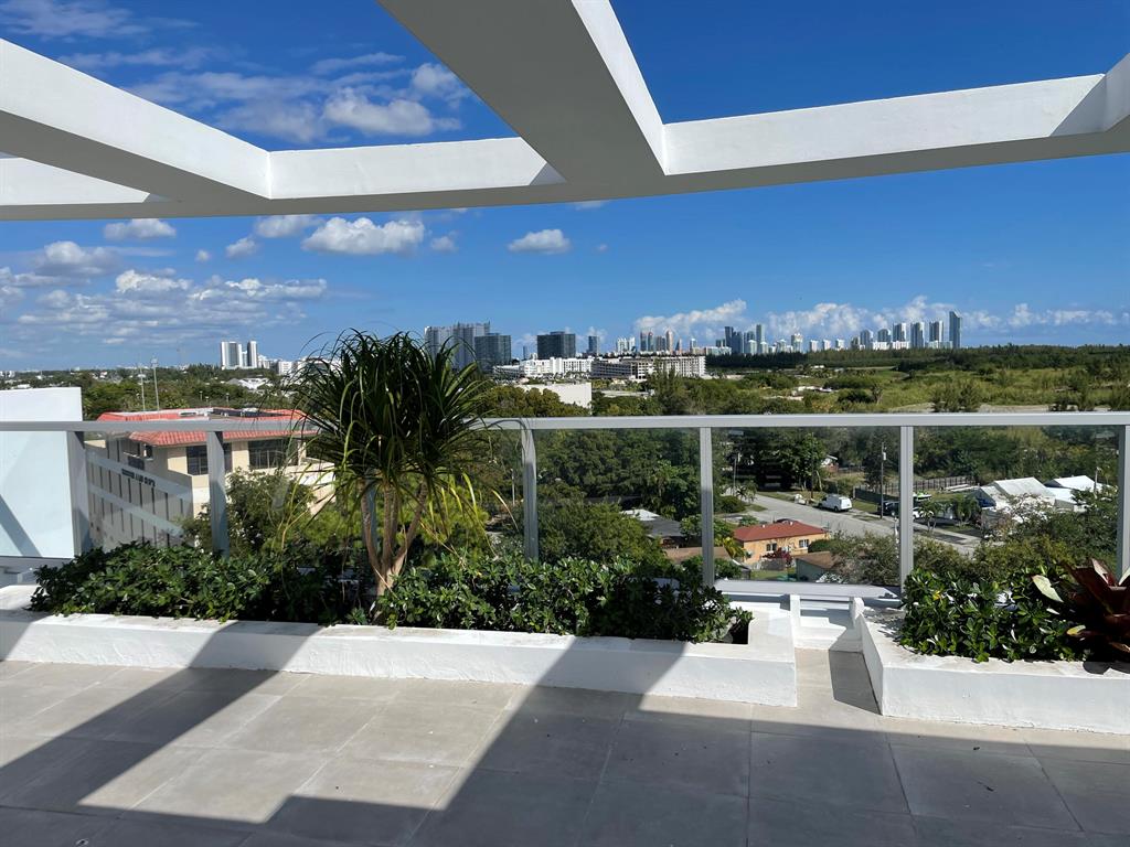 THE HIGHLANDS CONDO - Residential Lease