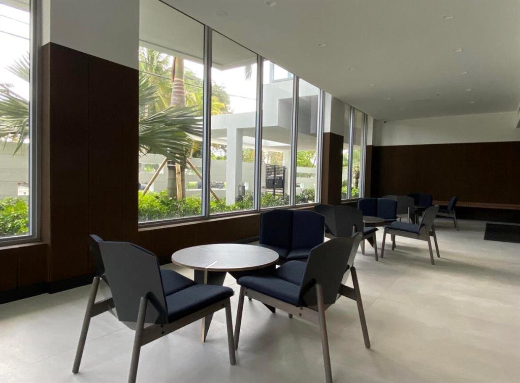 THE HIGHLANDS CONDO - Residential Lease