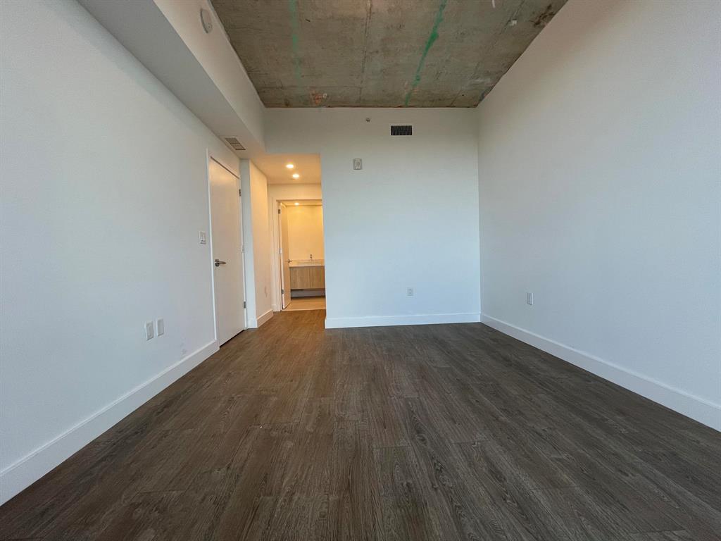 THE HIGHLANDS CONDO - Residential Lease