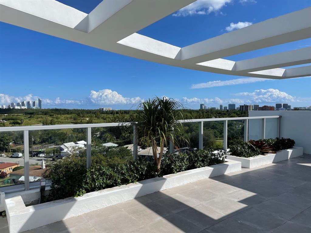 THE HIGHLANDS CONDO - Residential Lease