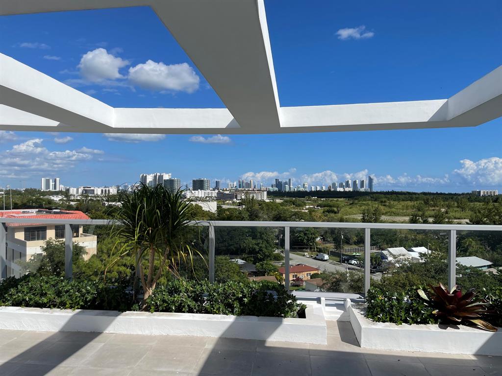 THE HIGHLANDS CONDO - Residential Lease