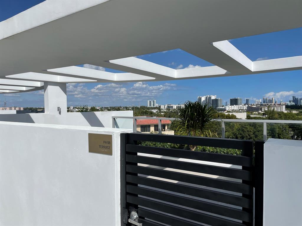 THE HIGHLANDS CONDO - Residential Lease