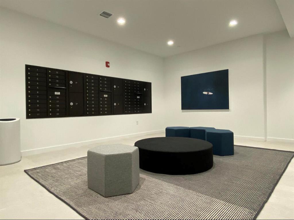 THE HIGHLANDS CONDO - Residential Lease