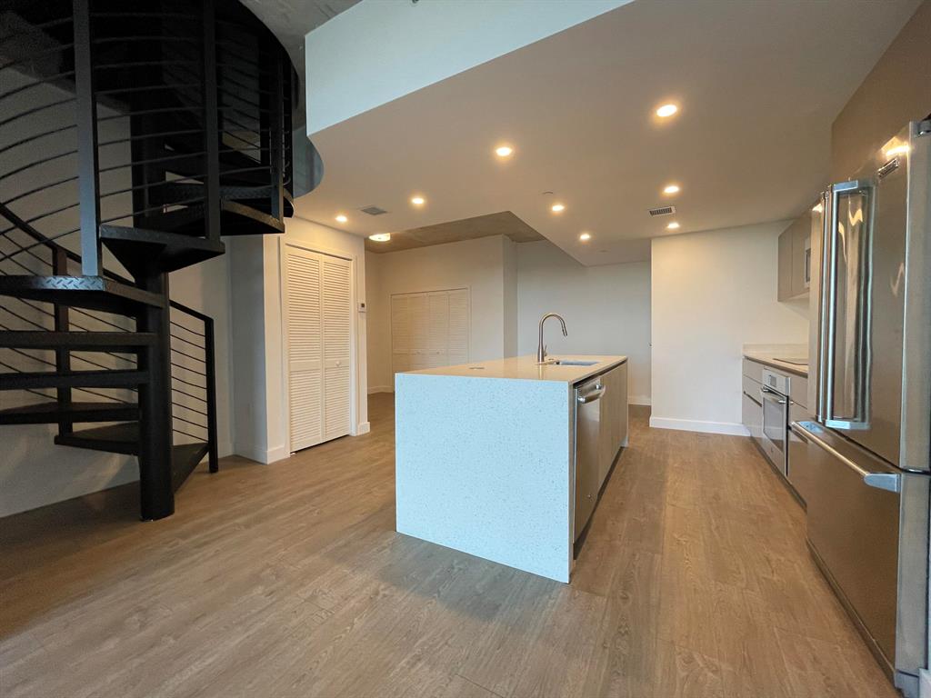 THE HIGHLANDS CONDO - Residential Lease