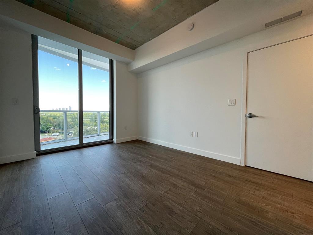 THE HIGHLANDS CONDO - Residential Lease