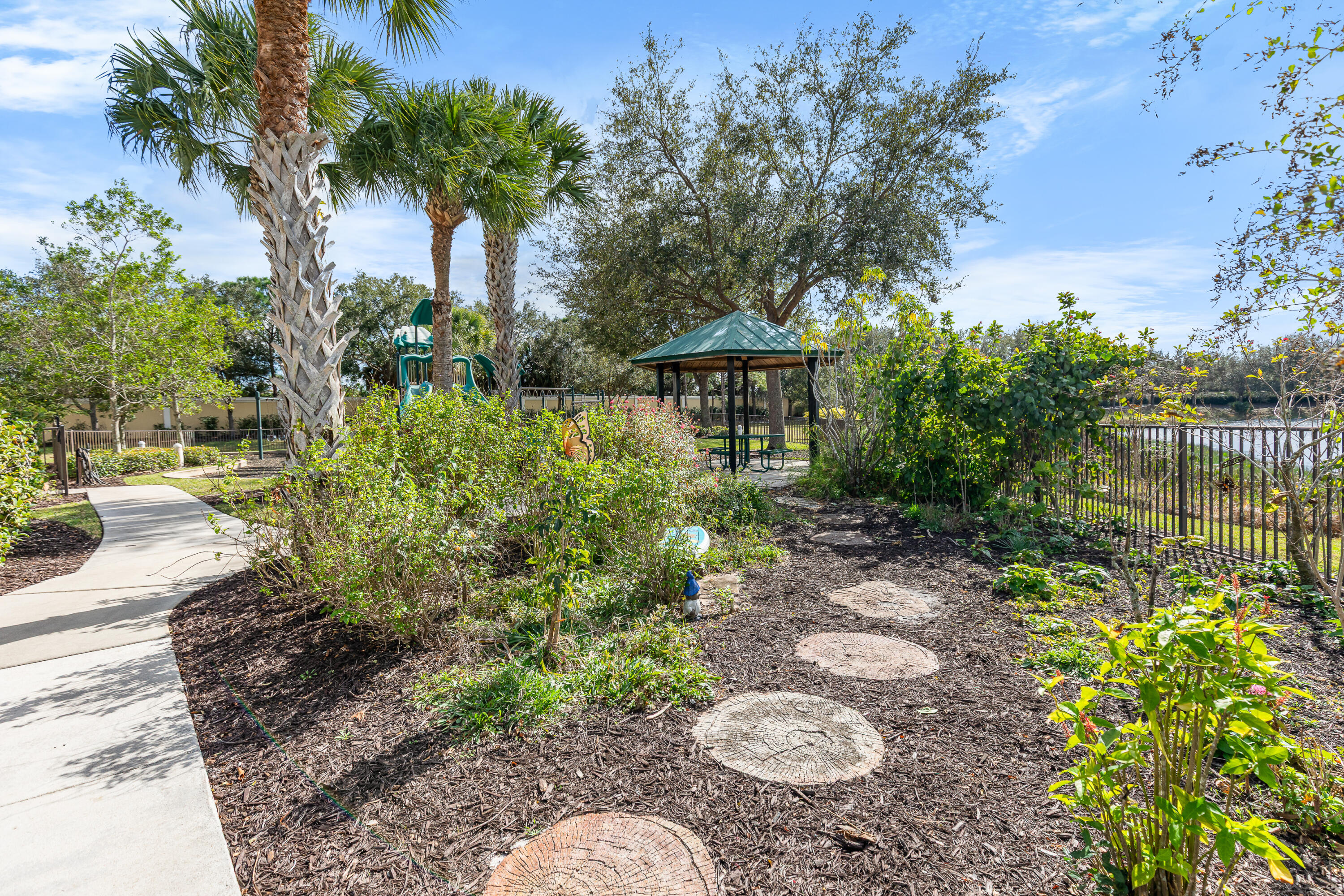 LAKES AT PGA VILLAGE - Residential