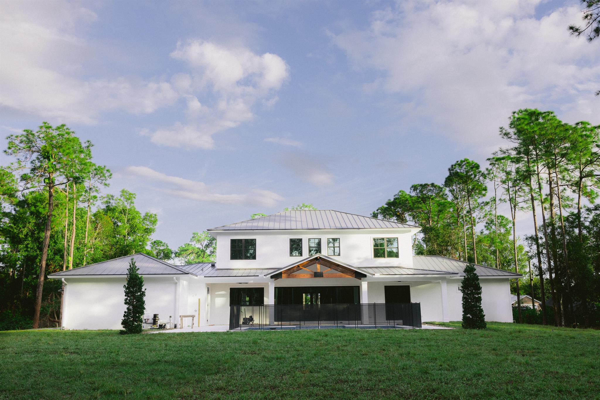 12456 185th Street N