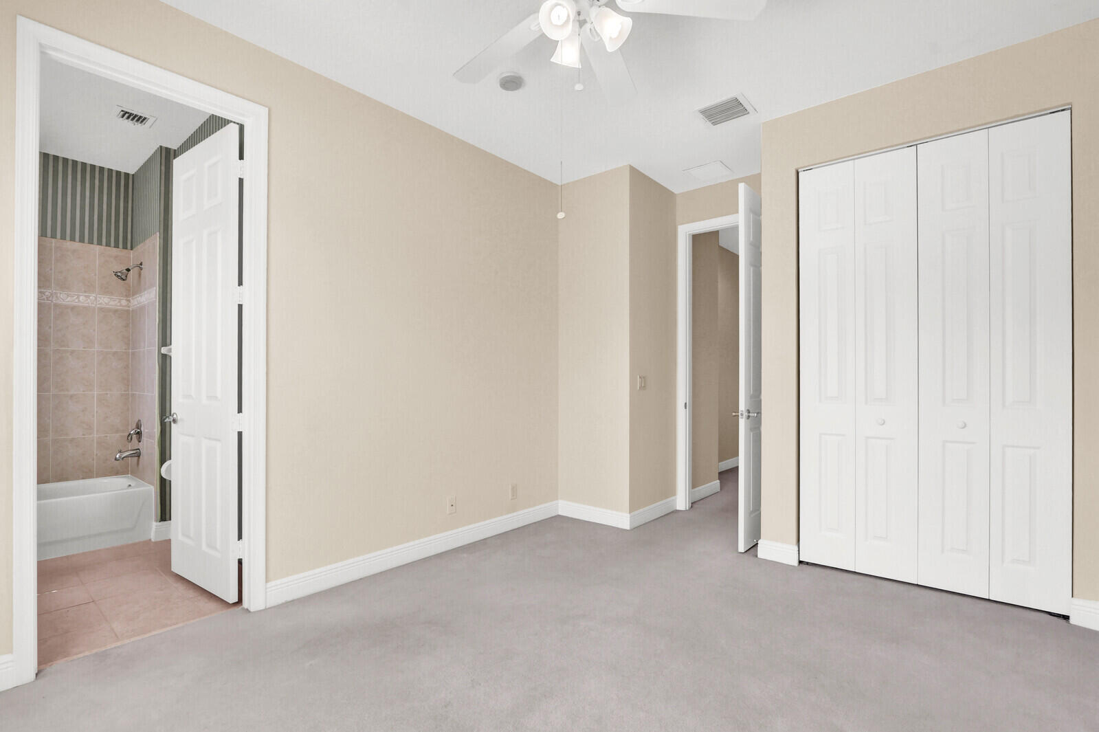 OSCEOLA WOODS - Residential