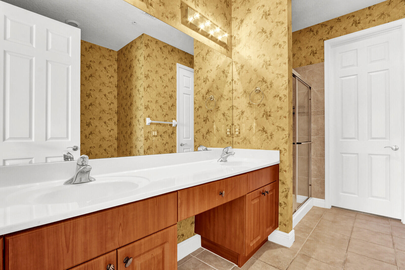 OSCEOLA WOODS - Residential