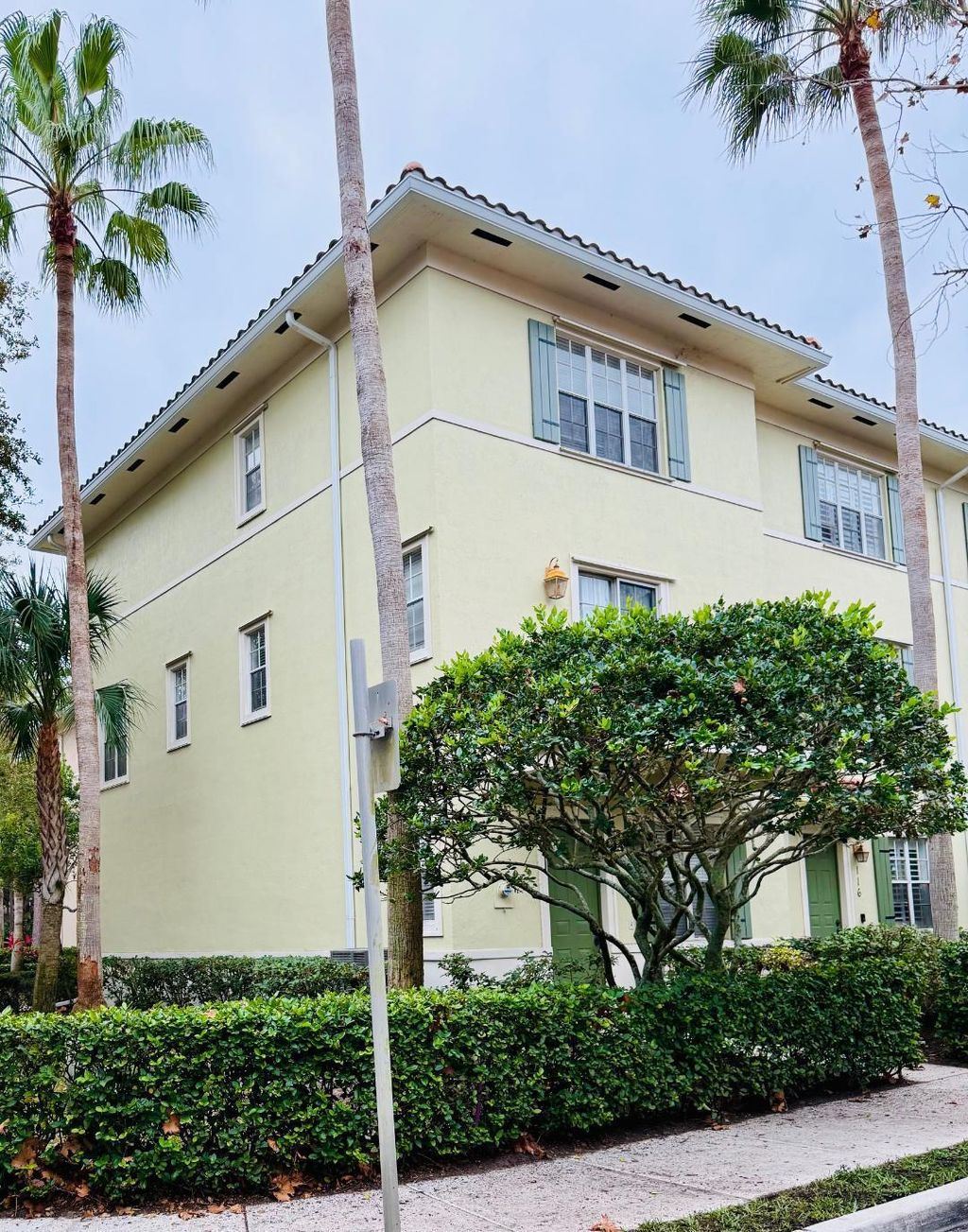 Photo of 118 Osceola Lane, Jupiter, FL 33458 (MLS # R11167281)