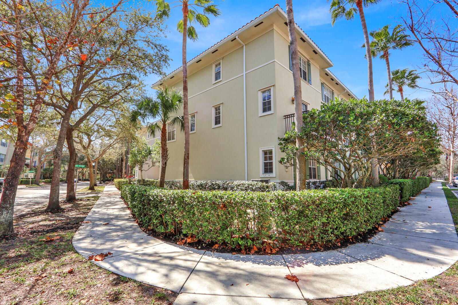 OSCEOLA WOODS - Residential