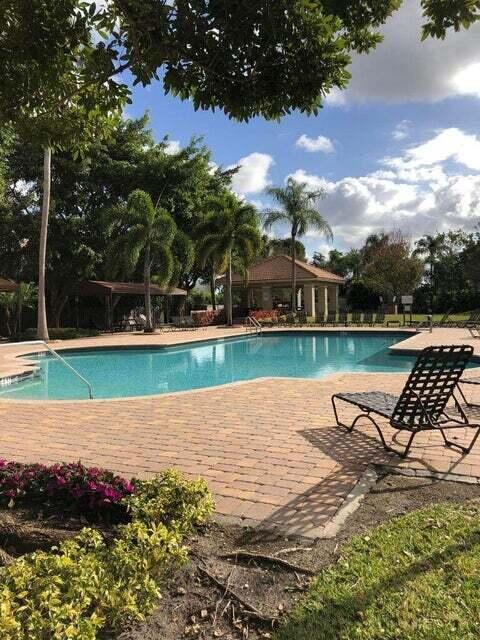MEADOW LAKES - Residential Lease