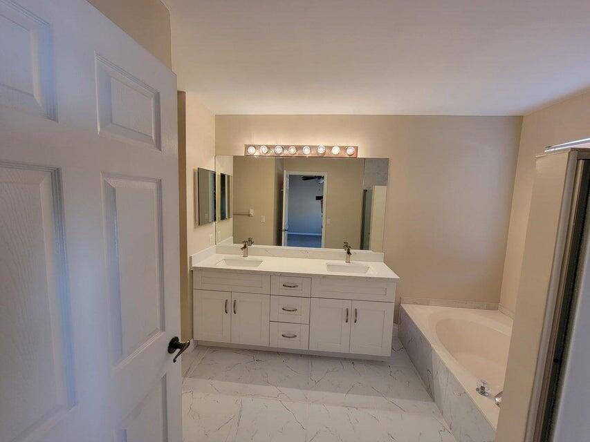 MEADOW LAKES - Residential Lease
