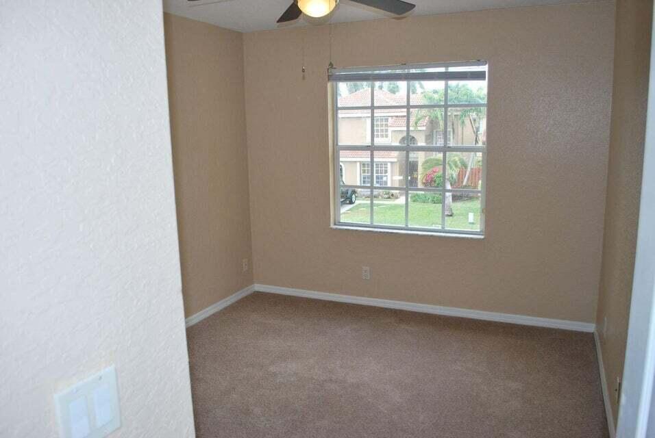MEADOW LAKES - Residential Lease