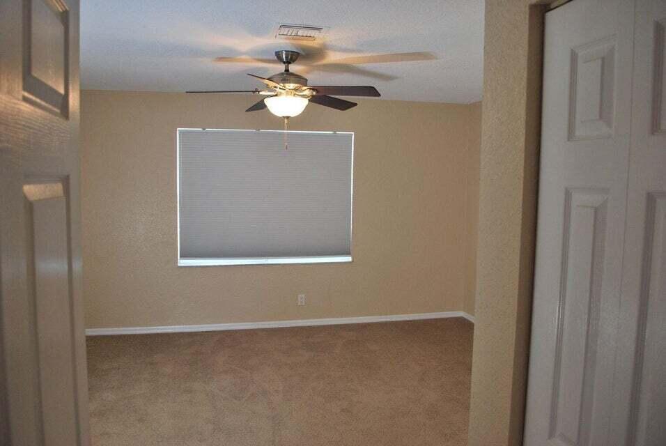 MEADOW LAKES - Residential Lease