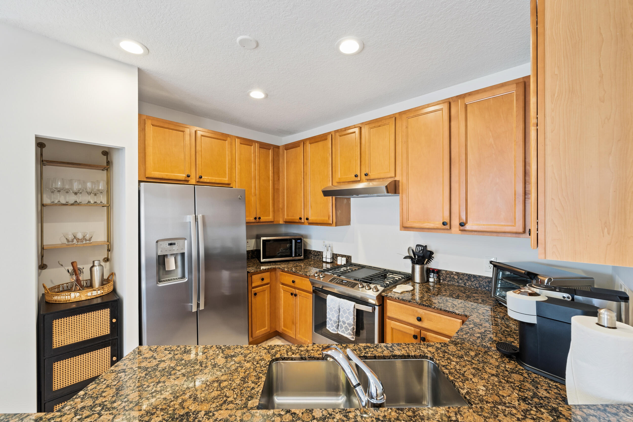 MANSIONS AT EVERGRENE WEST CONDO - Residential