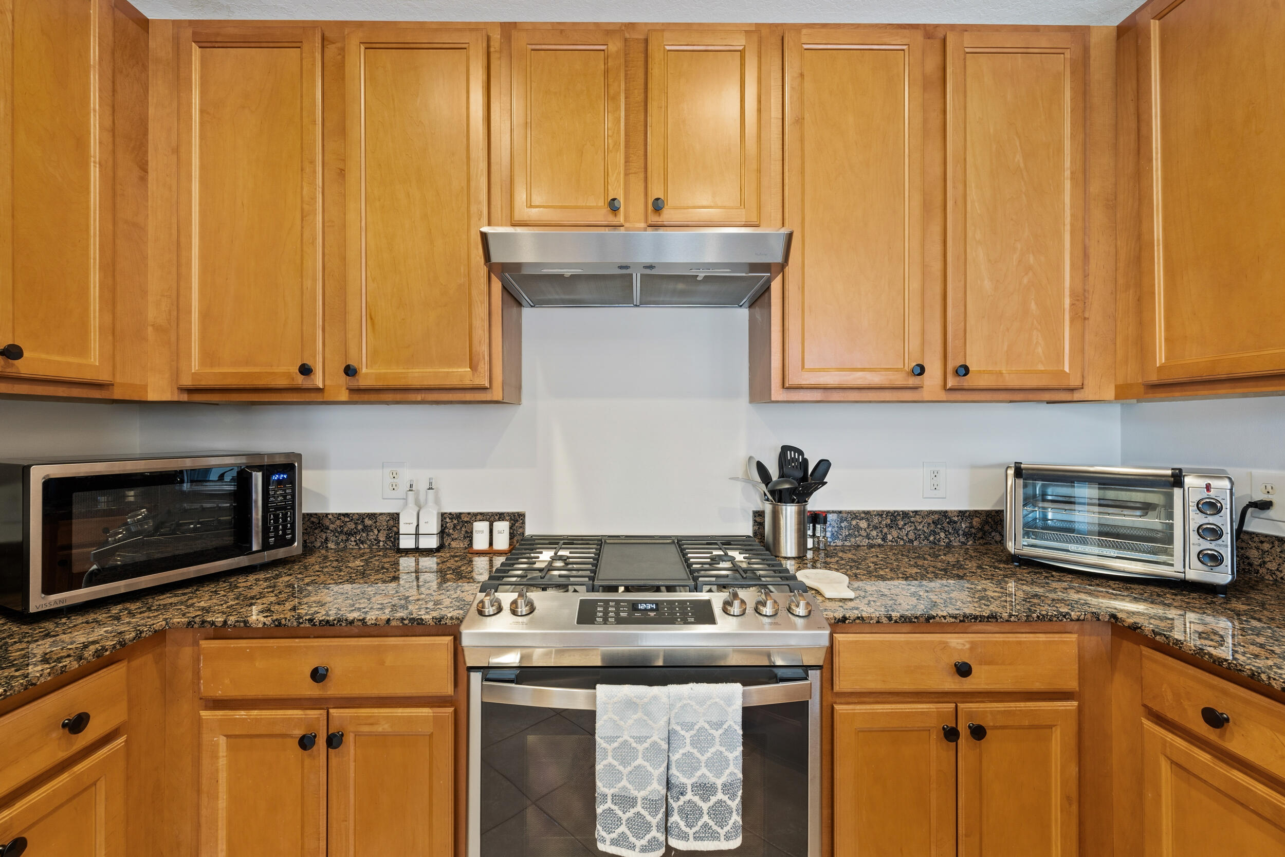 MANSIONS AT EVERGRENE WEST CONDO - Residential