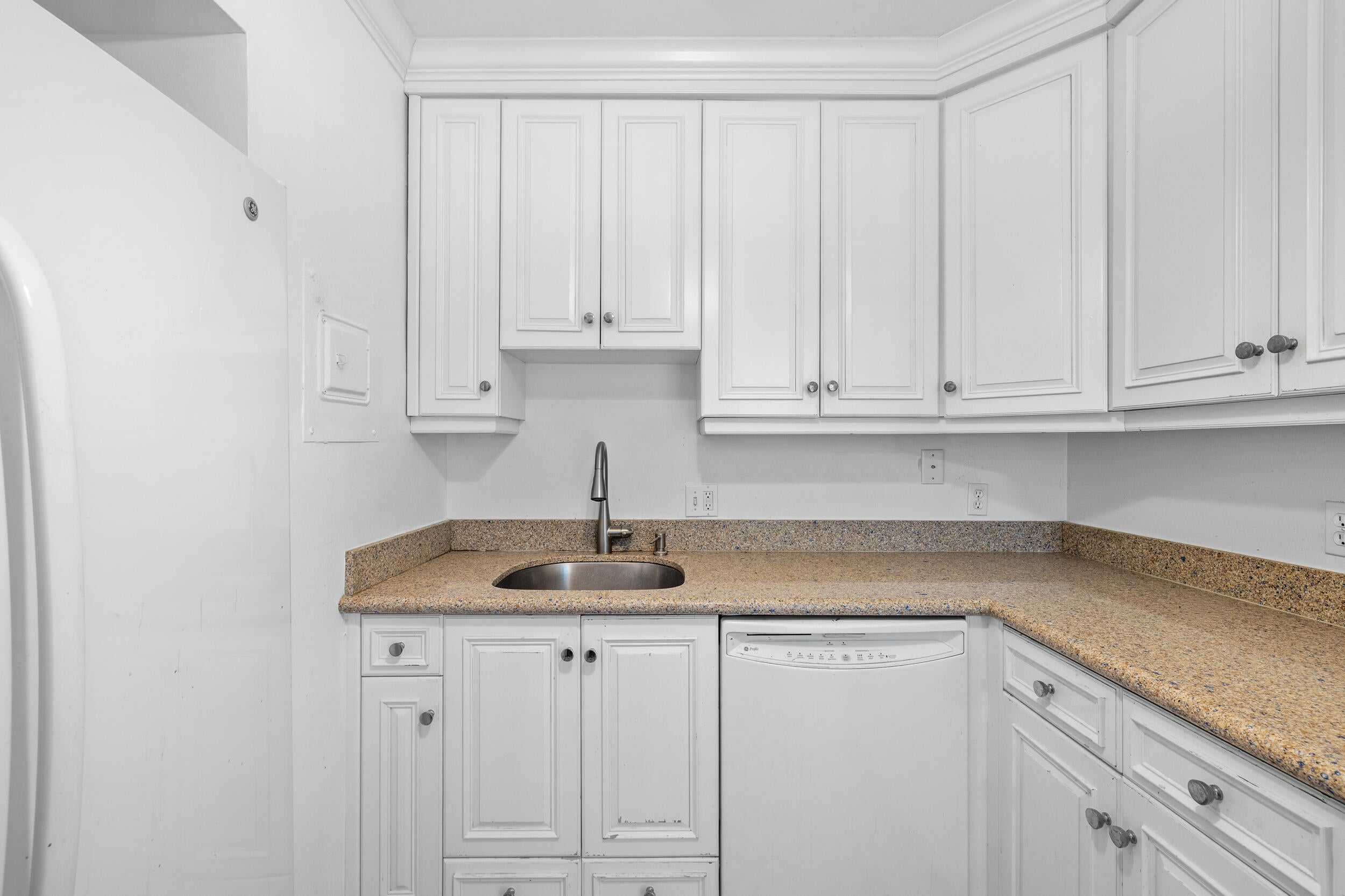 170 N OCEAN Boulevard 411