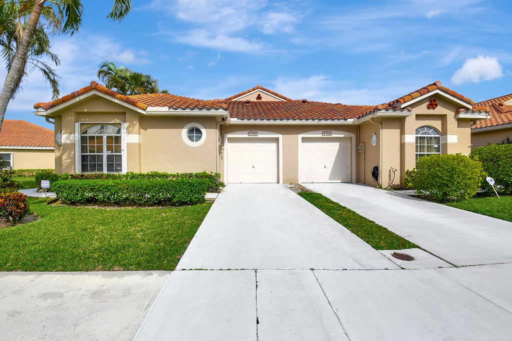 Photo of 6340 Long Key Lane, Boynton Beach, FL 33472 (MLS # R11132366)