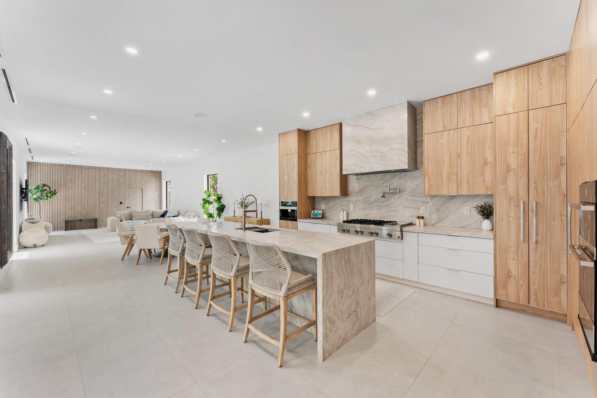 1000 SE 11th Ct