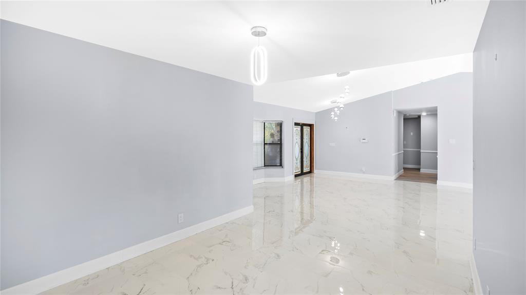 CYPRESS LAKES - Residential