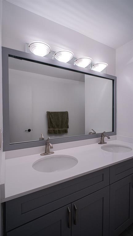 CYPRESS LAKES - Residential