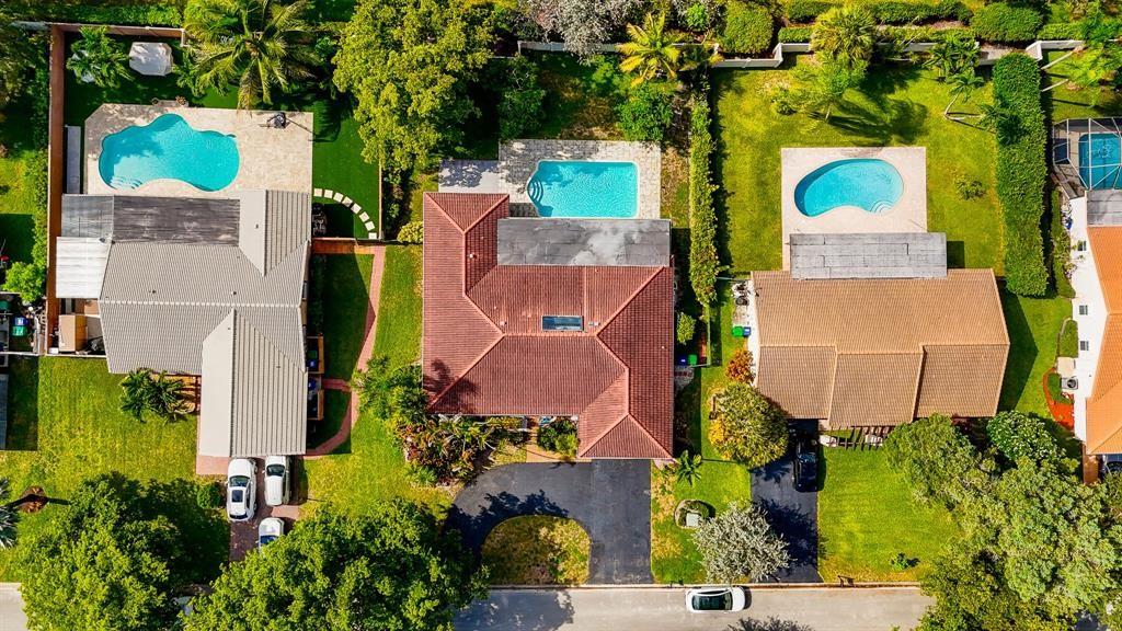 CYPRESS LAKES - Residential