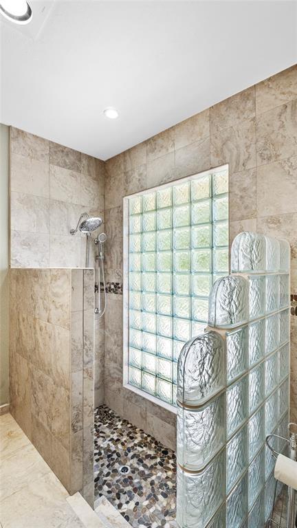 CYPRESS LAKES - Residential