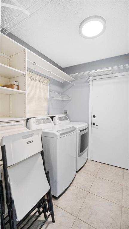 CYPRESS LAKES - Residential