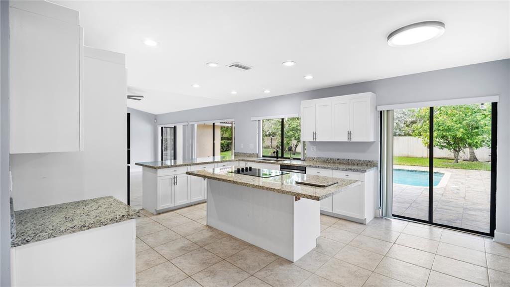 CYPRESS LAKES - Residential