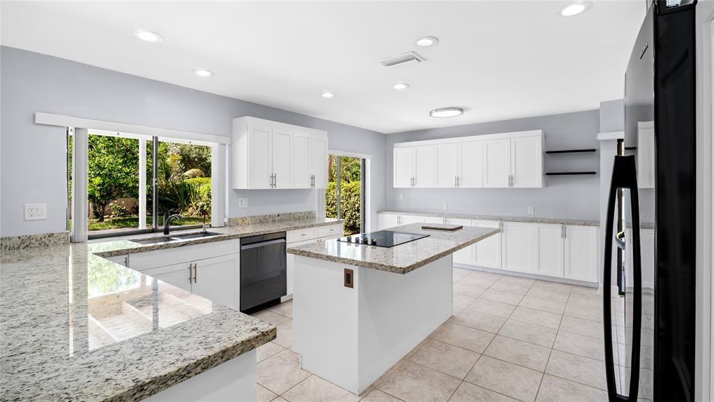 CYPRESS LAKES - Residential