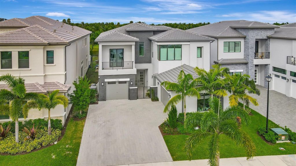 Photo of 17065 Cappuccino Way, Boca Raton, FL 33496 (MLS # F10418408)