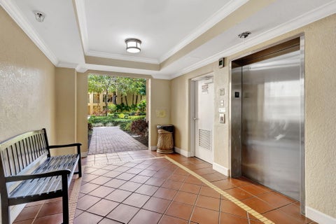 Tiny photo for 720 S SAPODILLA Avenue #101, West Palm Beach, FL 33401 (MLS # B26090805)