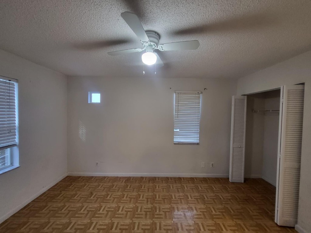 LAKE WORTH PLACE - Residential