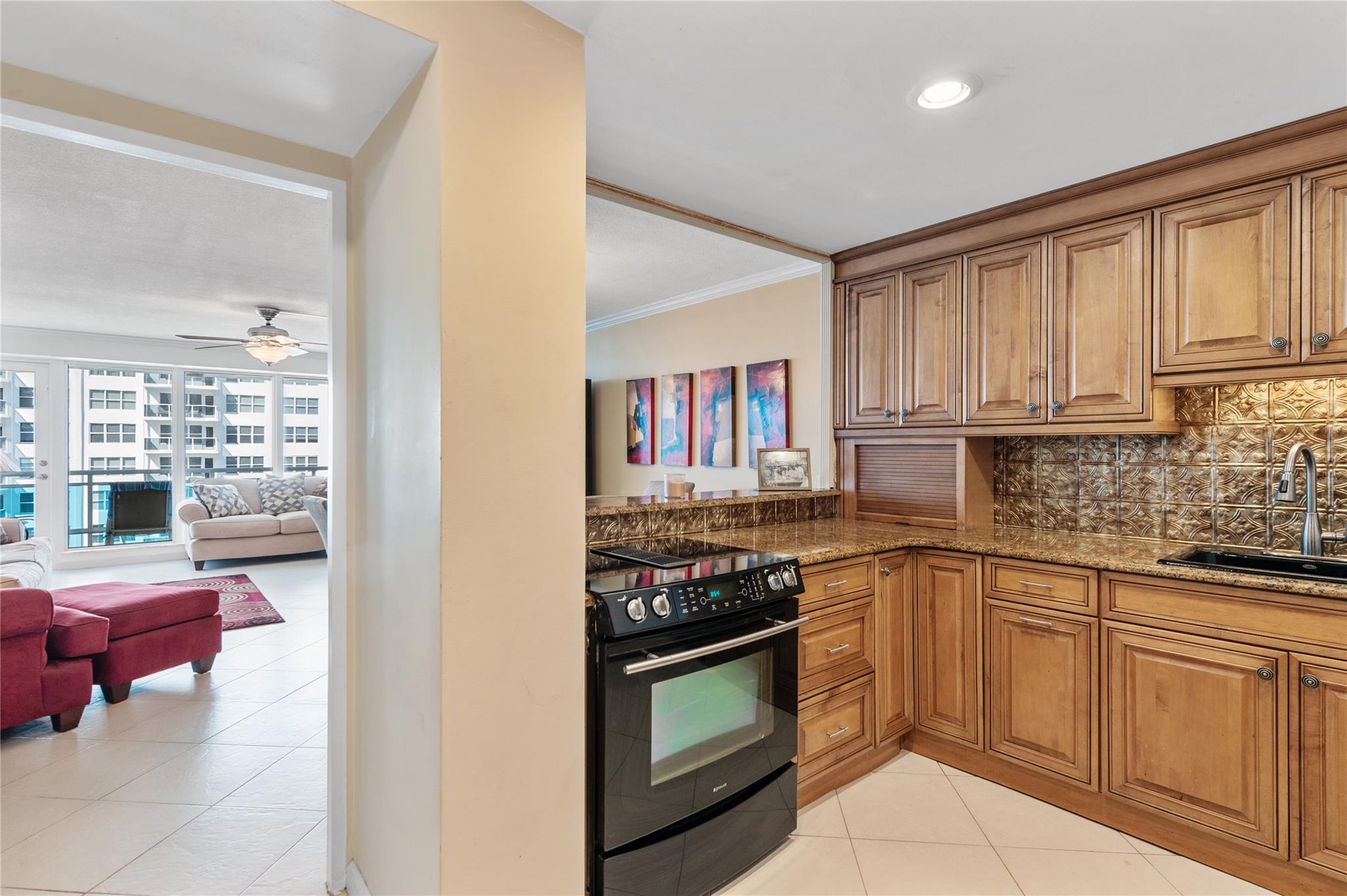 The Commodore - Residential