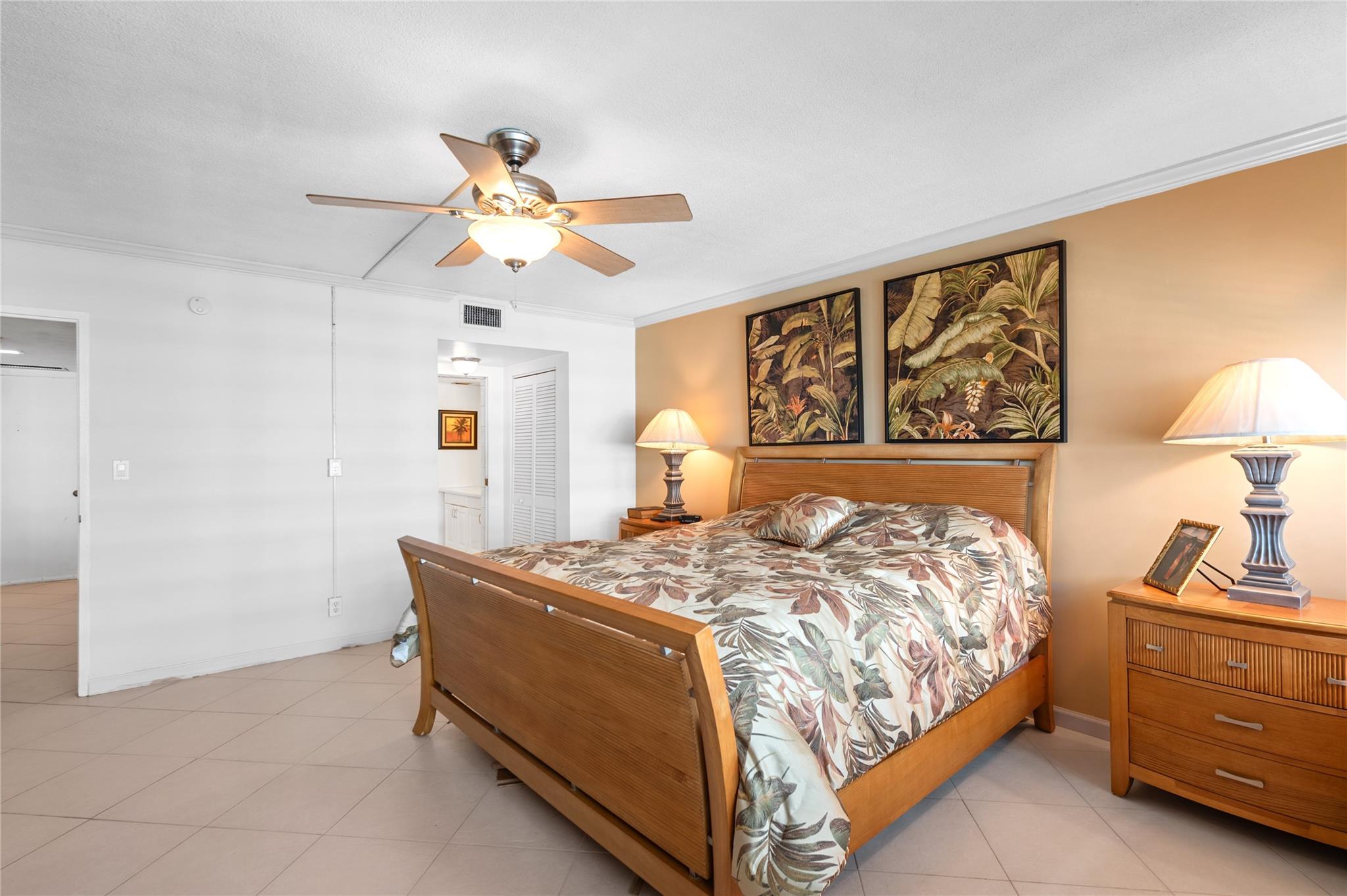 The Commodore - Residential