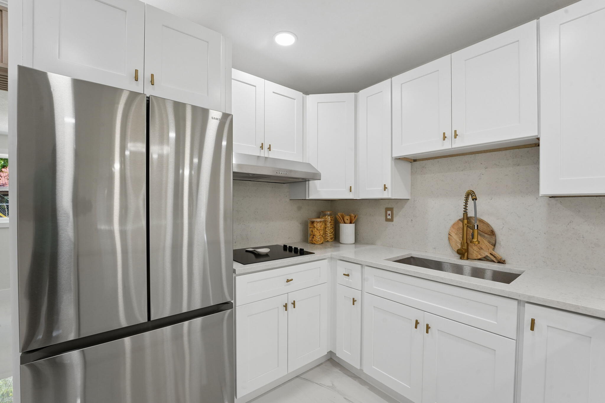 FOREST MANOR - Residential