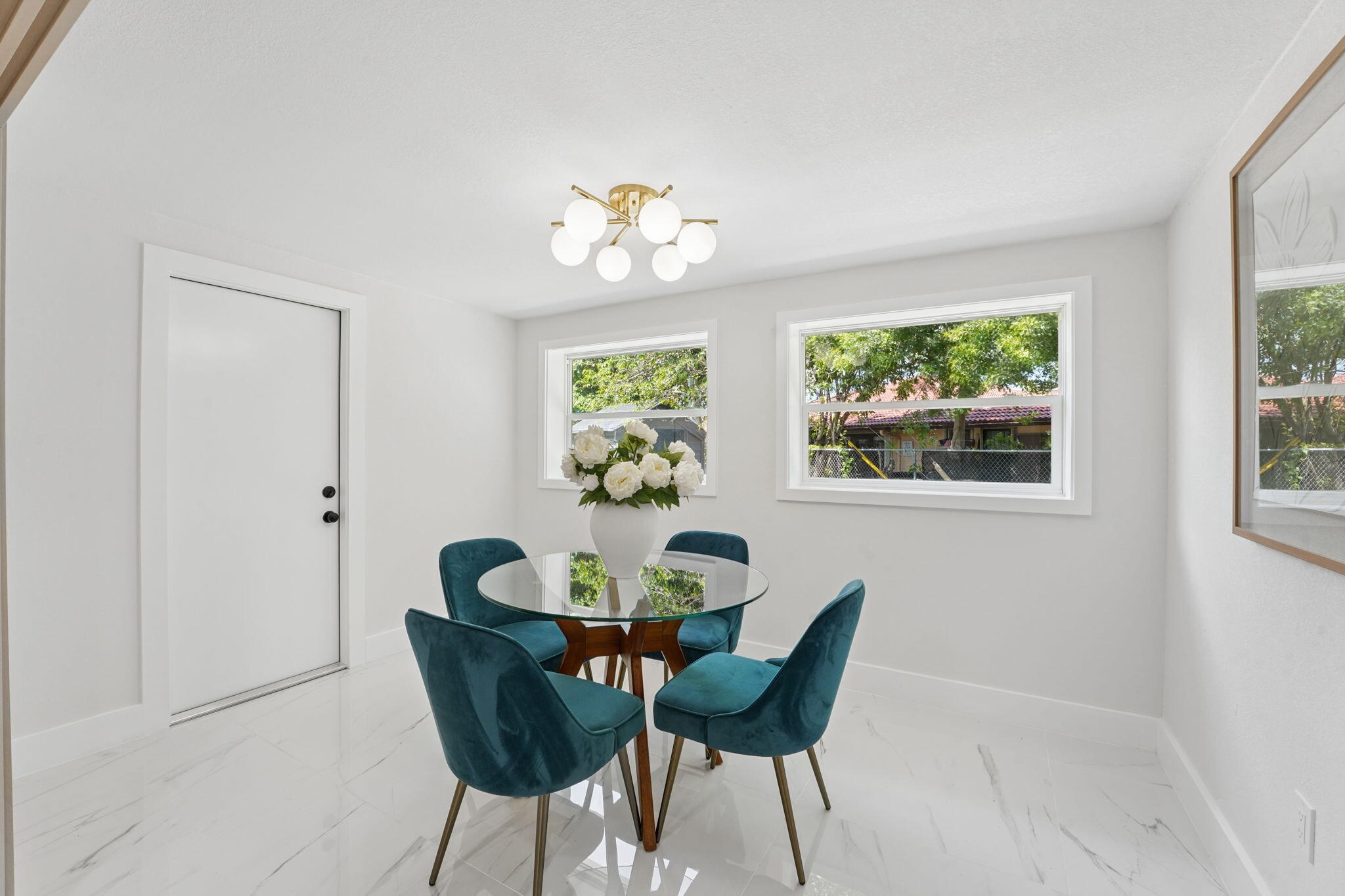 FOREST MANOR - Residential