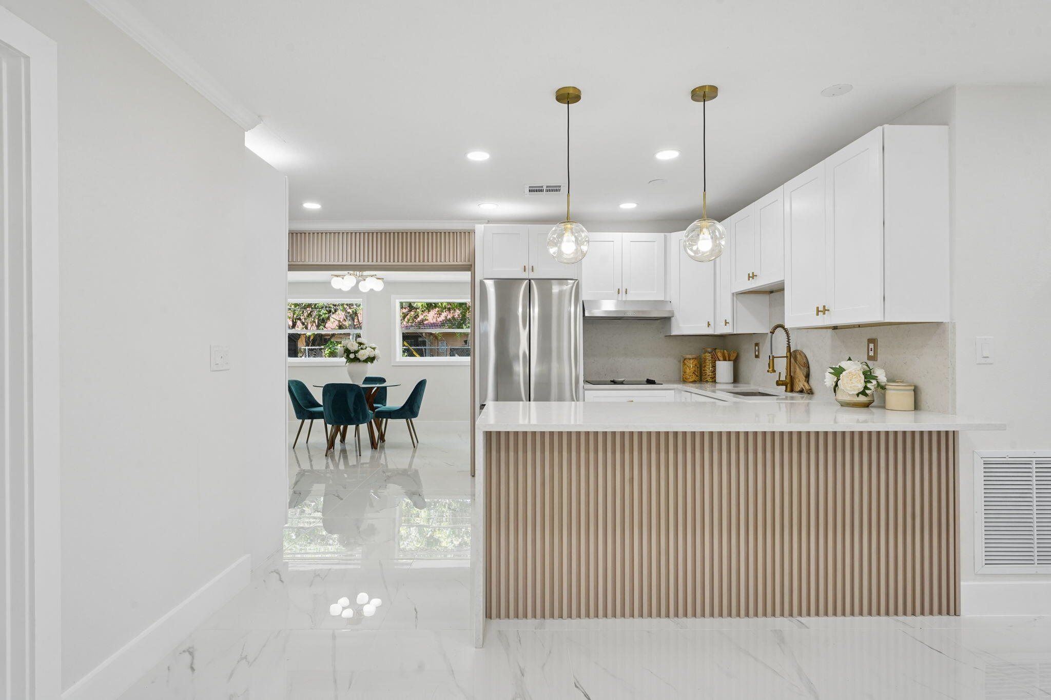 FOREST MANOR - Residential