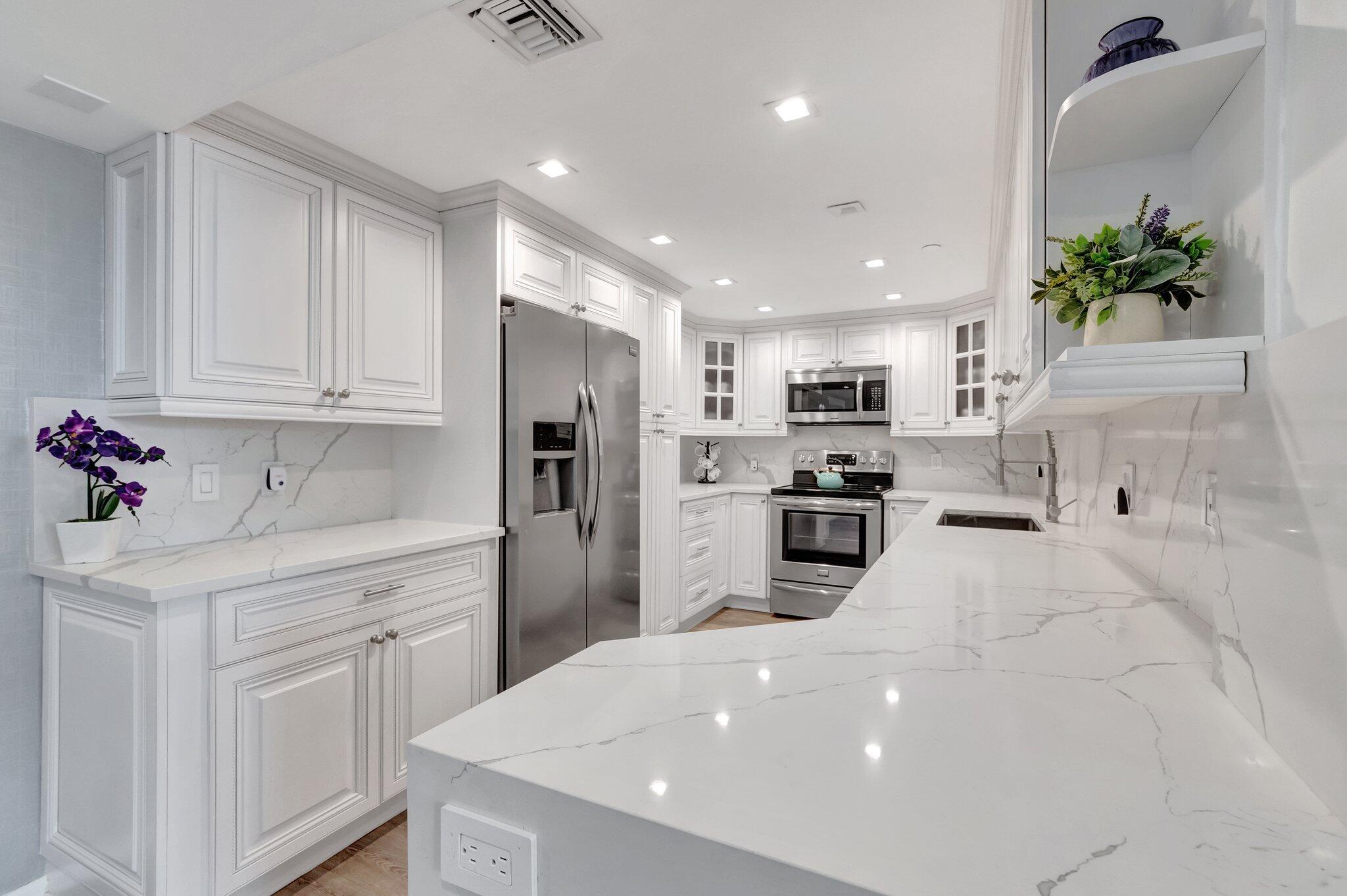 2701 N Ocean Boulevard E205