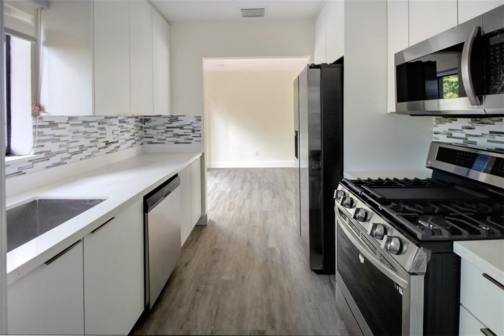 Heritage Homes 47-42 B - Residential