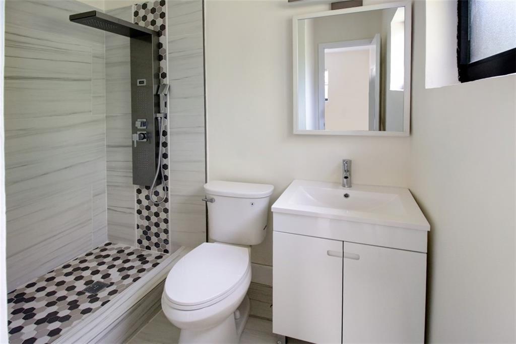 Heritage Homes 47-42 B - Residential