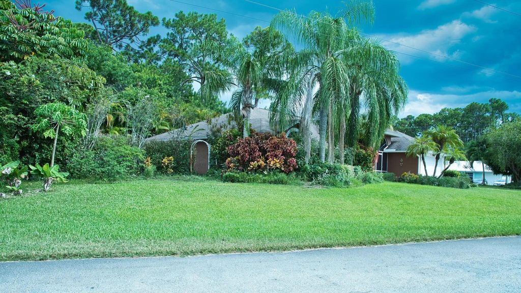 Photo of 2312 SW Kent Circle, Port Saint Lucie, FL 34953 (MLS # R11075317)